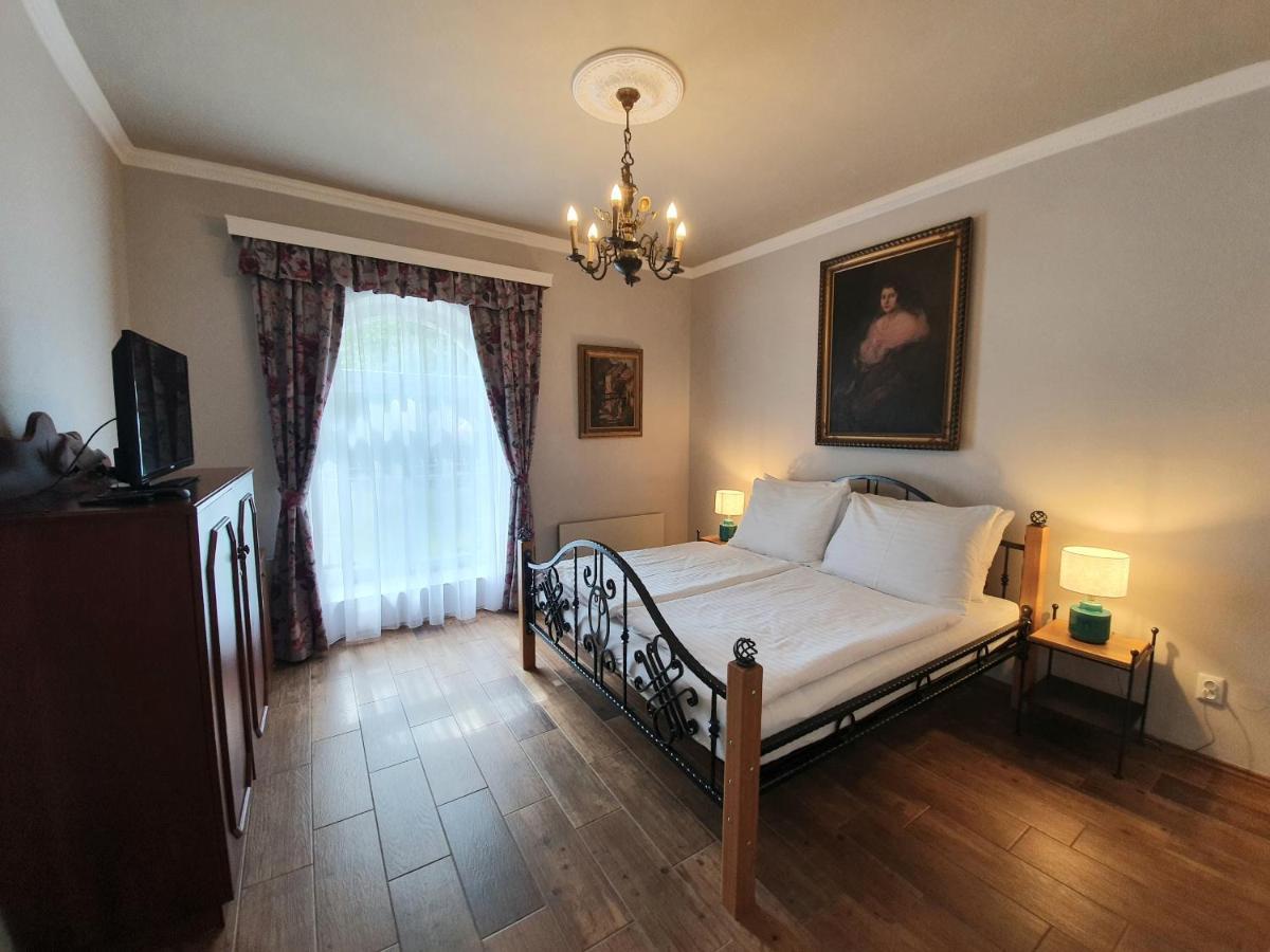 Lesni Hotel Perslak Nová Bystřice Eksteriør bilde