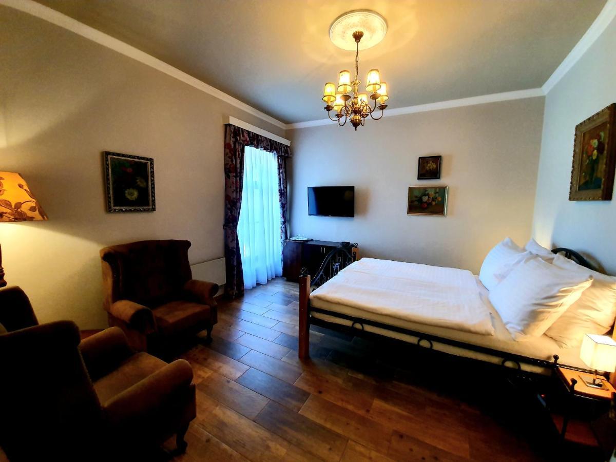 Lesni Hotel Perslak Nová Bystřice Eksteriør bilde