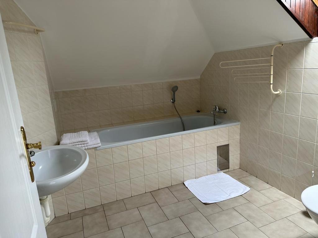 Lesni Hotel Perslak Nová Bystřice Eksteriør bilde