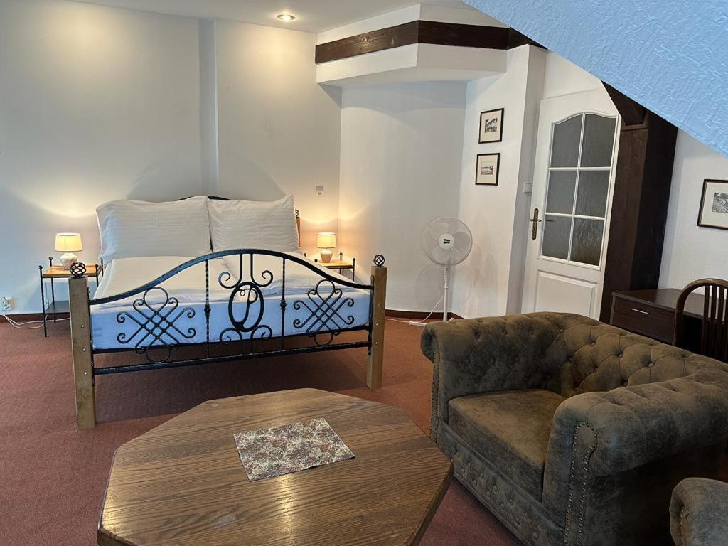 Lesni Hotel Perslak Nová Bystřice Eksteriør bilde